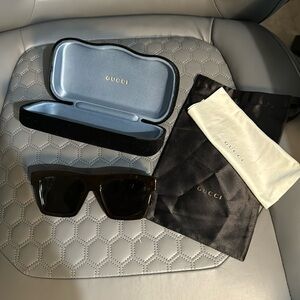 Unisex Gucci Sunglasses